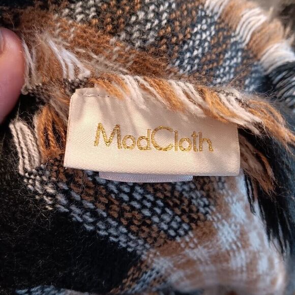 ModCloth Tan Black Brown Plaid Raw Fringe Blanket Scarft Women's Wrap - Picture 2 of 5